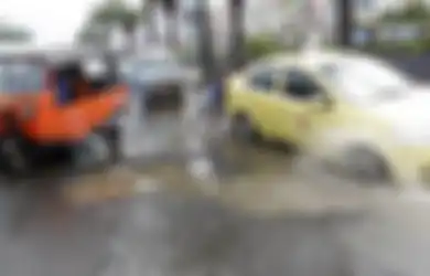 Jalanan di Indonesia Cepat Rusak? Sosok Ini Bongkar Praktik Kotor antara Kontraktor dan Pegawai Pemerintah yang Muluskan Spesifikasi Bobrok Demi Keuntungan