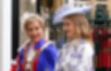 Lady Louise Windsor Tampil Menawan Pakai Dress Floral di Penobatan Raja Charles III