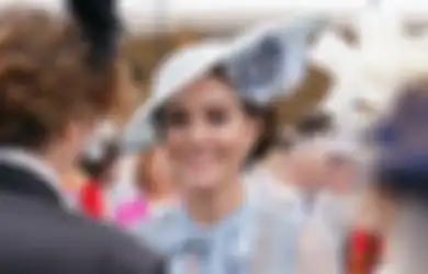 Gaya Kate Middleton yang Super Elegan di Pesta Kebun Penobatan Raja Charles III