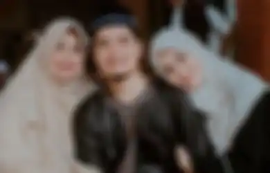 Umi Yuni Diduga Tilep Dana Az-Zikra Rp 69 Miliar, Ibunda Ustaz Arifin Ilham Bongkar Kelakuan Eks Menantu: Tanah Wakaf Mau Diubah Jadi Hibah