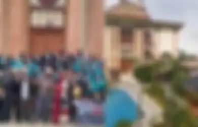 Sultan Bojong Koneng Umrohkan 1000 Orang Gratis, Ternyata Ini Pekerjaan Agus Suleha, Sosoknya Punya Rumah Mewah Bak Istana 