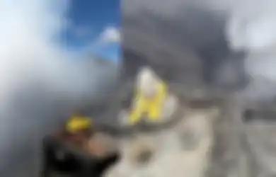 Patung Ganesha di Bibir Kawah Gunung Bromo Hilang Misterius, Polisi Temukan Benda Ini di Bawah Lokasi, CCTV Rekam Rombongan Misterius yang Sempat Ritual di Malam Hari