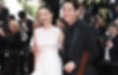 Artis yang Pernah Foto Bareng dengan Lee Jung Jae Ini Ternyata Punya Rumah Mewah di Medan, di Dalamnya Sampai Ada Kebun Rusa Saking Sultannya