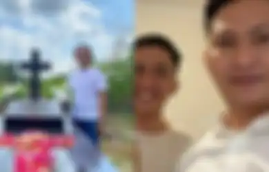 Mahareza Terisak Kenang Kepergian Yosua Setahun Lalu, Adik Brigadir J Akui Rindu Sang Kakak: Cinta Kita Tak Akan Terpisah