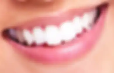 Rekomendasi 4 Whitening Strip yang Ampuh Memutihkan Gigi, Simak