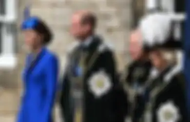Kunjungan ke Skotlandia, Intip Pesona Kate Middleton Pakai Coat Dress!