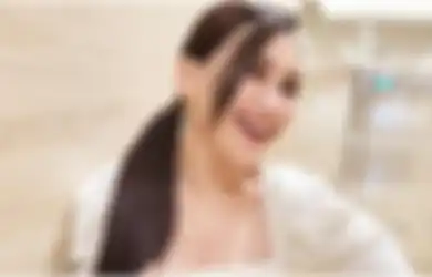 Dituding Operasi Plastik karena Tetap Glowing meski Tanpa Make Up, Ayu Ting Ting Bongkar Perawatan Wajahnya yang Mahal