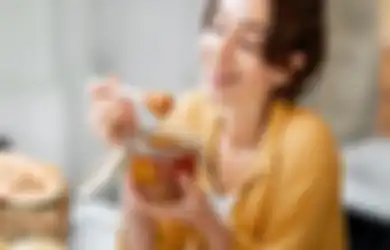 5 Kerugian Terlalu Sering Konsumsi Madu. Berat Badan Malah Nambah!