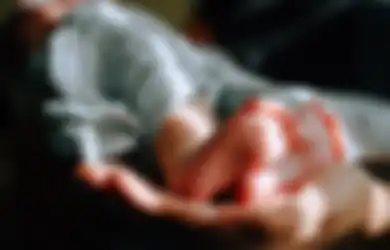 Suami Istri Ini Jual Bayinya yang Berusia 8 Bulan untuk Beli iPhone, Anak Perempuan Juga Ingin Dijual tapi Gagal