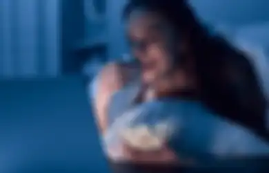 5 Makanan Ini Ternyata Enggak Boleh Dimakan Sebelum Tidur. Kenapa?