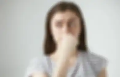 Sudah Pakai Deodoran dan Parfum Tapi Tetap Bau Badan? Ini Penyebabnya