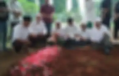 Innalillahi Wa Innailaihi Rojiun, Penyanyi Nyentrik Ini Meninggal Dunia Mendadak, Sempat Nyeri Lambung Padahal Tidak Ada Sakit Kronis