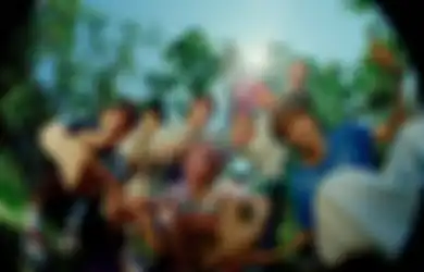 RIIZE Tampikan Musim Panas Y2K yang Seru di Lagu Pra-debut Memories!