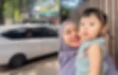Aurel Hermansyah Berlinang Air Mata saat Antar Sus Suroh Pulang Kampung, Atta Halilintar Sebut Wajar: Mikirin Anaknya