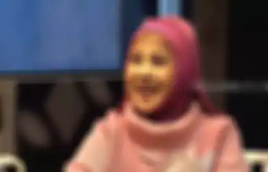 Innalillahi, Elvy Sukaesih Idap Penyakit Ini di Usia Senja, Ngaku Kerap Kesakitan hingga Tak Kuat Menopang Badan saat Bernyanyi