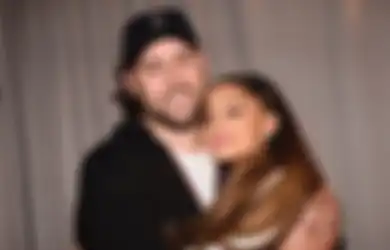 Sempat Dibantah, Insider Nge-spill Ariana Grande Juga Keluar dari Manajemen Scooter Braun