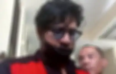 Ammar Zoni Dituntut 1 Tahun Penjara, Suami Irish Bella Tak Kuasa Membendung Tangisnya, Kuasa Hukum: Harusnya Bebas