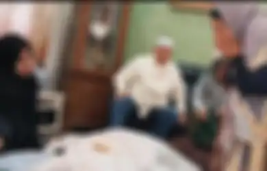 Innalillahi Wa Innailaihi Rojiun, Latief Sitepu Pesinetron Tukang Bubur Naik Haji Berduka, Cuma Bisa Tertunduk Lihat Jenazah Istrinya