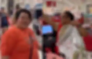 Sinyorita Bikin 'Pecah' Supermarket di Amerika, Aksi Duetnya Bareng Kasir Ini Banjir Tepuk Tangan: Berasa Lagi Konser Tunggal 