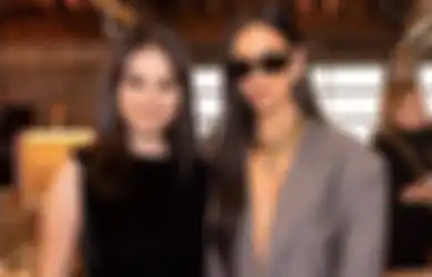 Selena Gomez Panik Saat Tak Sengaja Unfollow Dua Lipa di Instagram