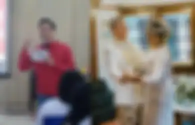  Kini Jadi Dosen, Penyanyi Jebolan AFI Ini Ternyata Baru Saja Menikah, Intip Potretnya Bersama Istri Tercinta: Bidadariku 