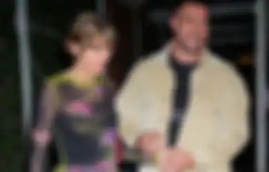 Travis Kelce Beli Rumah Baru untuk Menghindari Paparazzi yang Ganggu