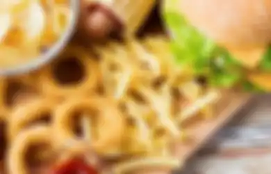 Bukannya Bikin Kenyang, 5 Makanan Ini Malah Bikin Kita Makin Lapar!