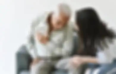5 Pertolongan Pertama untuk Orang yang Terkena Serangan Jantung