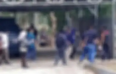 Terkuak Ada Mimin di TKP saat Eksekusi Tuti dan Amalia, Warga Histeris Nonton Pra Rekonstruksi Yosep Gendong Jenazah Anaknya: Ngeri Ya Allah