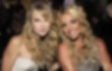 Britney Spears Throwback Pertemuan Pertama dengan Taylor Swift 20 Tahun Lalu!