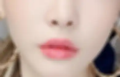 2 Arti Kedutan di Tengah Bibir, Pertanda Rezeki atau Malah Permusuhan?