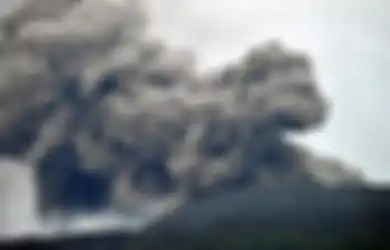 Pendaki yang Bernasib Sama Seperti Zhafira, Yasirli hingga Kini Masih Terjebak di Gunung Marapi