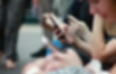 Inilah 5 Tanggal Lahir Ini Sulit Banget Lepas dari Handphone