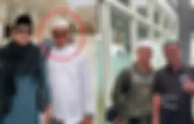Sosok Haji Beky Crazy Rich Blitar yang Suka Sedekah ke Satu Kecamatan, Gus Iqdam Sampai Kagumi Rumahnya