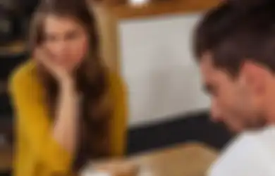 5 Alasan Kenapa Kita Kesulitan Keluar dari Hubungan Pacaran Toxic