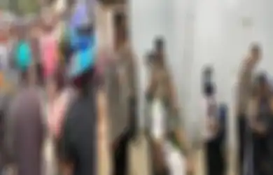 Kronologi 2 Polisi Terbakar saat Kawal Demo di Kantor Bupati Konawe, 10 Massa Aksi Diamankan