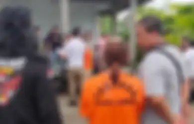Merasa Durhaka, Anak yang Bunuh Ibu Kandung di Jember Nangis saat Rekonstruksi, Akui Terperdaya Tipuan Pacar
