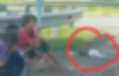 Miris Bayi Ditidurkan di Atas Trotoar Tanpa Alas, Pengemis Wanita Ini Viral Minta-minta Sambil Konsumsi Narkoba