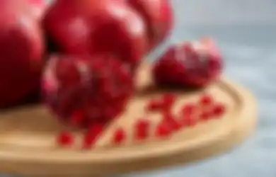 Manfaat Buah Delima untuk Mencerahkan dan Bikin Kulit Glowing Alami