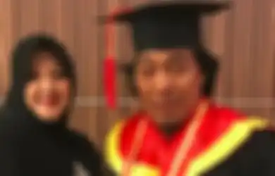 Komeng Berpotensi Jadi Senator DPD RI, Sosok Istri yang Bukan Selebritas Tuai Perhatian, Ini 4 Potret Aprilliana Indra Dewi