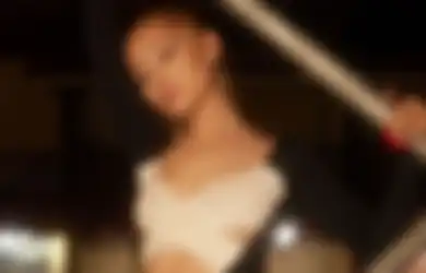 Lagu Sedih di Album Baru Ariana Grande Diduga Terinspirasi dari Perceraian dengan Dalton Gomez