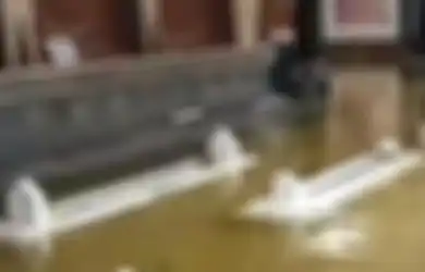 Terparah sejak 32 Tahun Terakhir, Banjir Demak Dikaitkan dengan Mitos 2 Ular Besar ke Makam Sunan Kalijaga, Begini Kata Juru Kunci