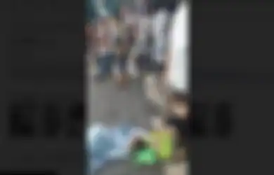 Detik-detik Wanita Paruh Baya Tusuk Penjaga Toko Pakai Pedang di Tangerang, Korban Tewas Seketika, Pelaku Sempat Kabur Naik Mobil