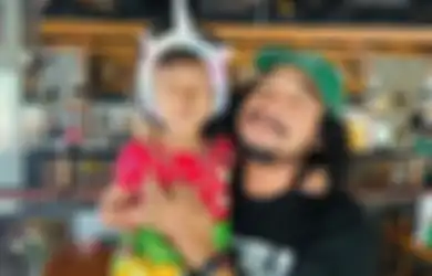 Tangis Anak Isa Bajaj Usai Kemaluan Ditendang OTK di Alun-alun Magetan, Kesakitan saat Buang Air Kecil, Polisi Periksa CCTV