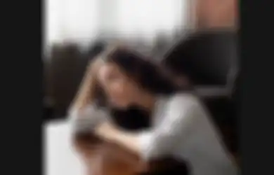 8 Dampak Buruk Overthinking yang Perlu Diwaspadai. Cemas Berlebihan!