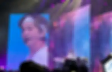 Xiumin EXO Banjir Keringat Perform di Jakarta Buat EXO-L Indonesia