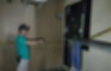 Misteri Penemuan Mayat Perempuan Muda di Kamar Kos Cirebon Setengah Berbusana, Jasadnya Meringkuk di Lemari, Polisi Berhasil Temukan Ini Saat Olah TKP