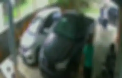 Aksi Istri Bos Minyak di Belitung Pukul Siswi SMP Terekam CCTV, Korban Ternyata Anak Anggota DPRD, Kasusnya Kini Dibawa ke Polisi