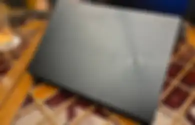 Hands on Laptop 2 Layar, ASUS ZenBook Pro 14 Duo OLED (UX8402)