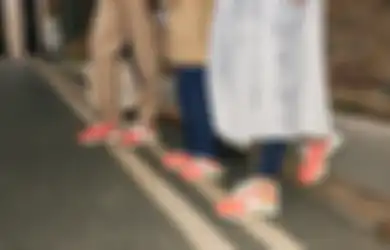 3 Rekomendasi Sepatu New Balance Buat ke Festival Musik, Stylish dan Nyaman!